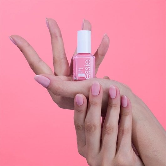 Essie's UV-Free Gel Couture Nail Polish Review 2020